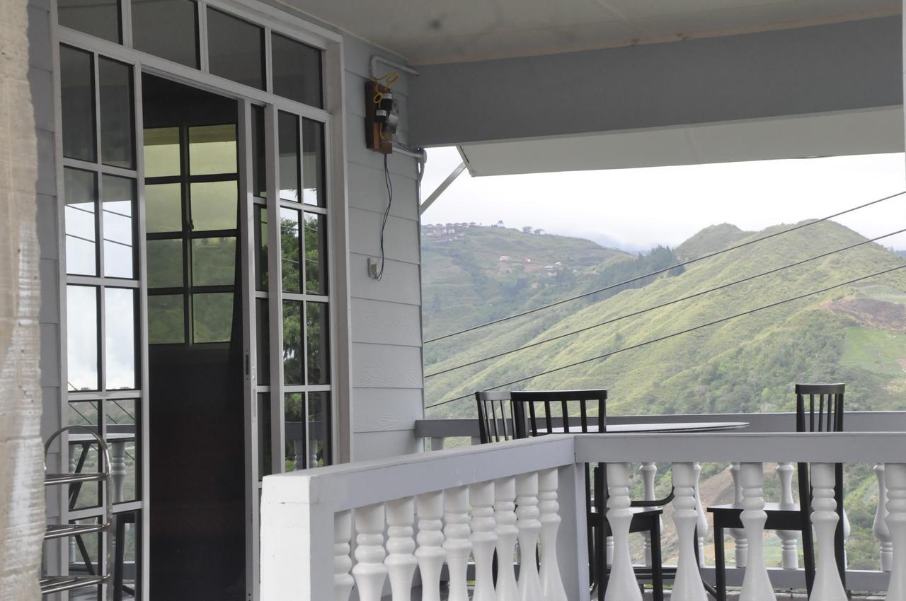 Azrien Homestay Kampong Kundassan Exterior photo
