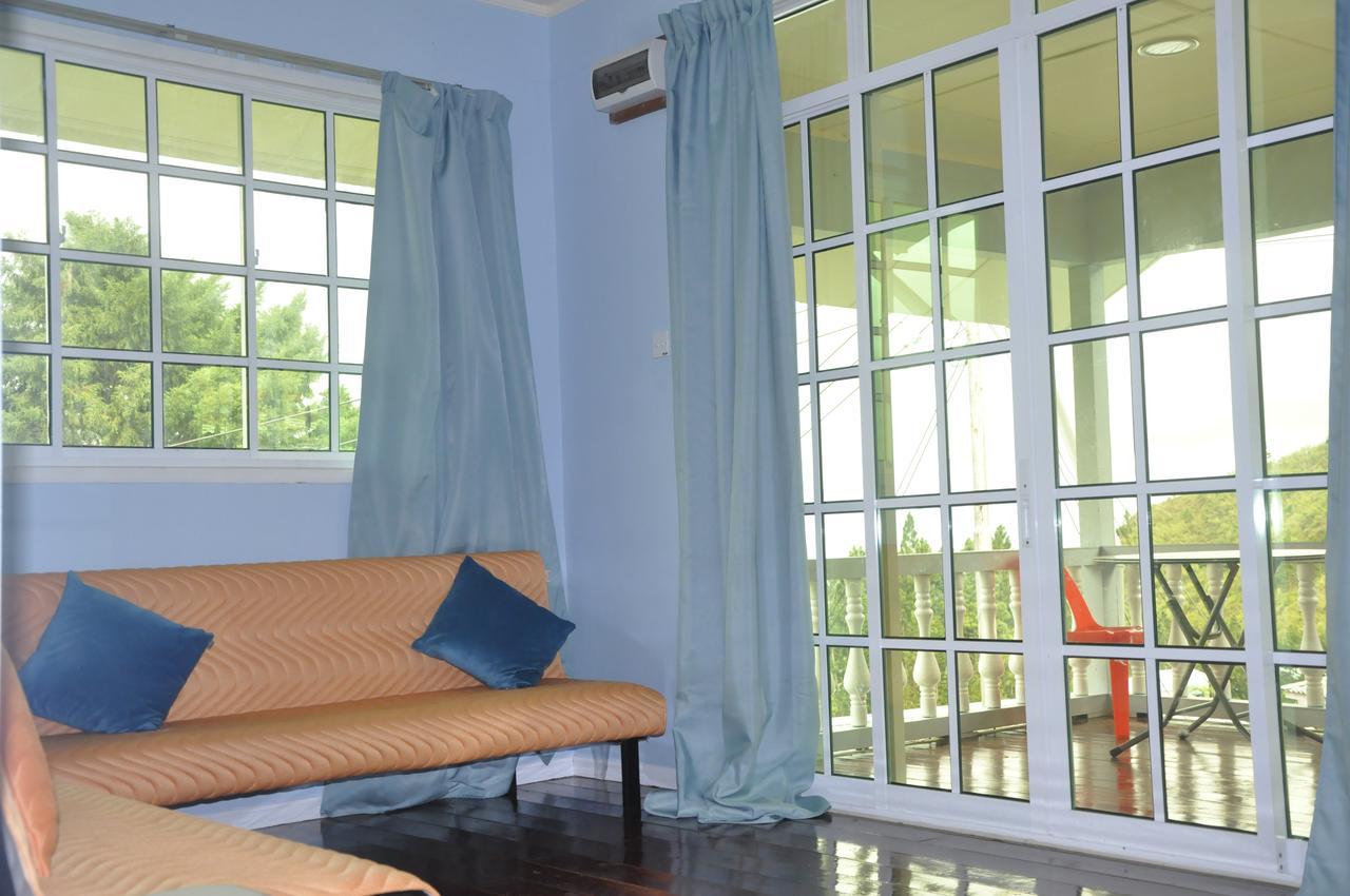 Azrien Homestay Kampong Kundassan Exterior photo